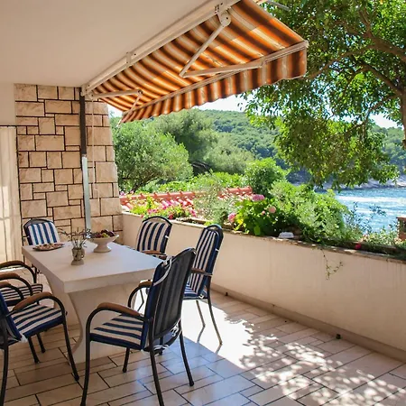 Elena - Sea View Apartment *